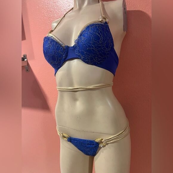 BEACH BUNNY MADAGASCAR GLAM BIKINI SET.. - Picture 7 of 13